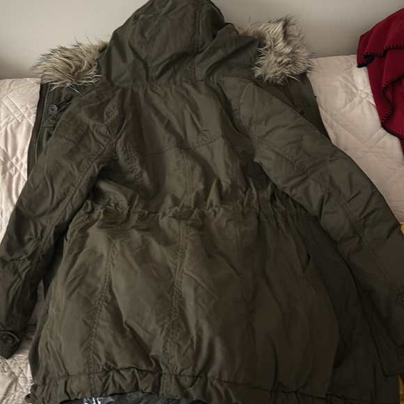 Abercrombie coat - Picture 5 of 8